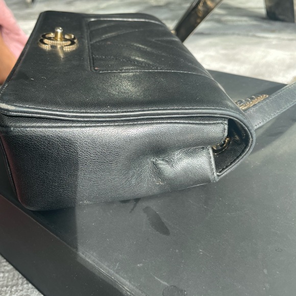 Chanel Bag Chevron - Picture 10 of 14